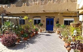 Nick'S Cave, Bed And Breakfast With A Difference